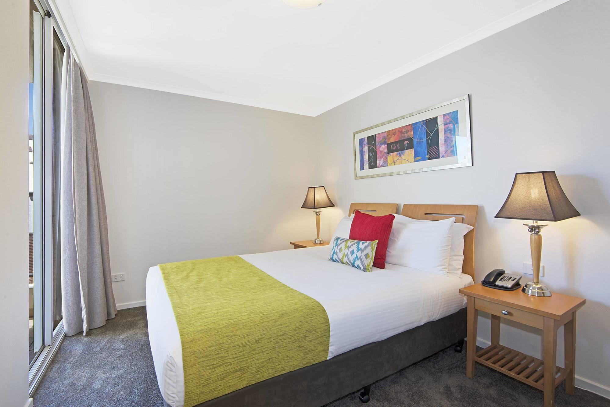 Nesuto Chippendale Aparthotel Sydney Bagian luar foto