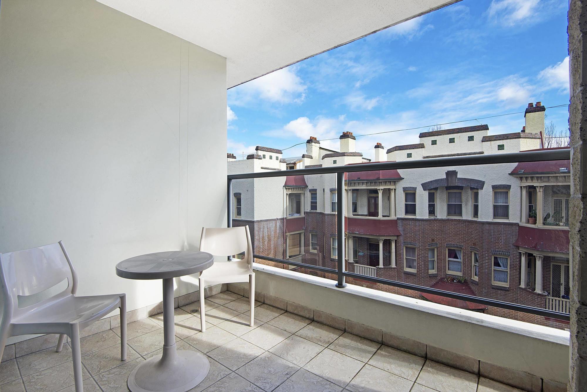 Nesuto Chippendale Aparthotel Sydney Bagian luar foto