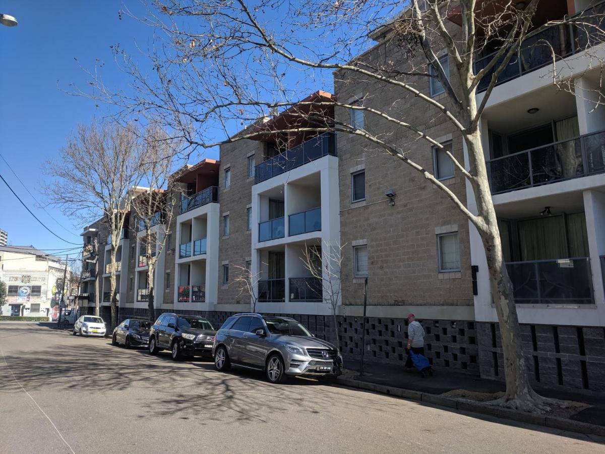 Nesuto Chippendale Aparthotel Sydney Bagian luar foto
